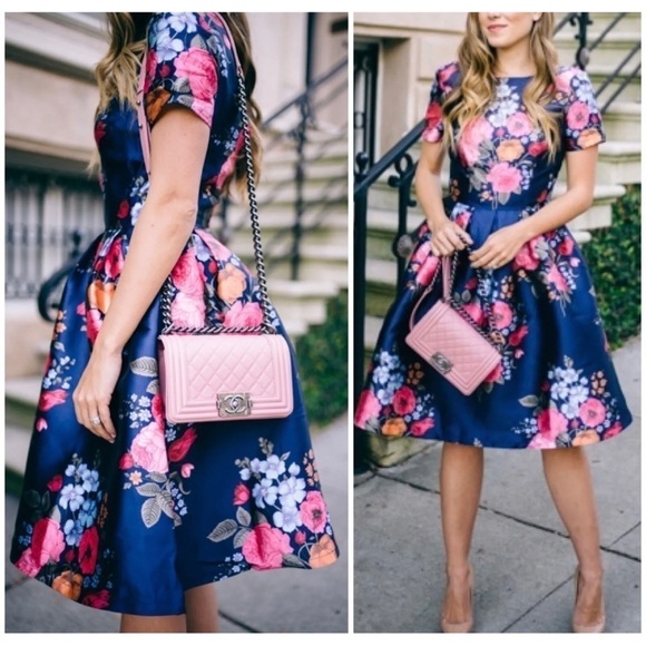 Chi Chi London Sz 2 Navy Blue Floral Print Pleated Full Skirt Formal Dress Back - Picture 3 of 13